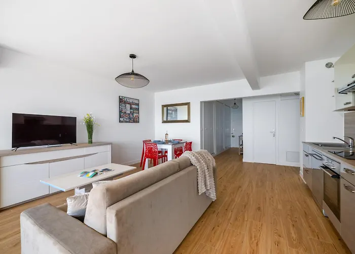 Le Berkeley, Renove 1 Chambre, Front De Mer, Parking, Ac * Μεντόν